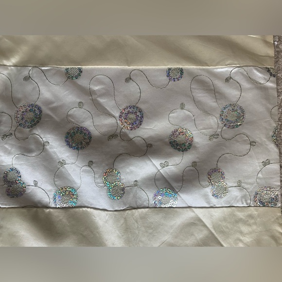 NWOT 2 Pink and 1 White Square Pillow Case 16”x 16.5” Covers Bundle - Picture 3 of 9